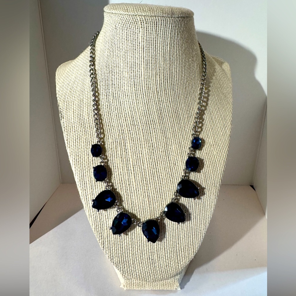 2028 Silvertone Blue Glass Pear Shaped Sapphire like Droplets Necklace. (D-C)